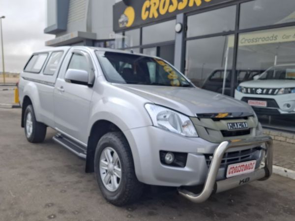 2016 Isuzu KB240 LE S/C 2X4 photo