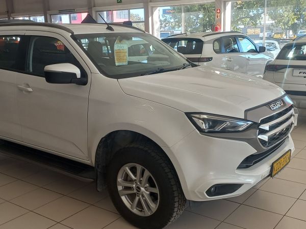 2022 Isuzu MU-X 3.0 4X4 LS AT photo