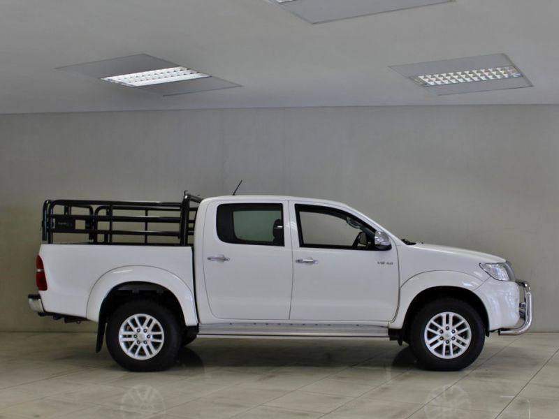 2015 Toyota Hilux V6 for sale 52 294 Km Automatic transmission