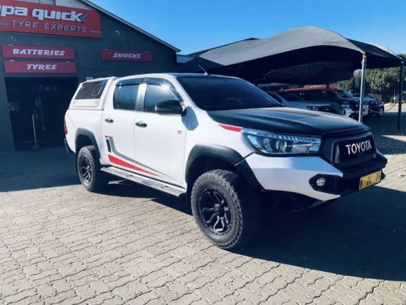 2019 Toyota HILUX RAIDER GR 4x4 special edition photo