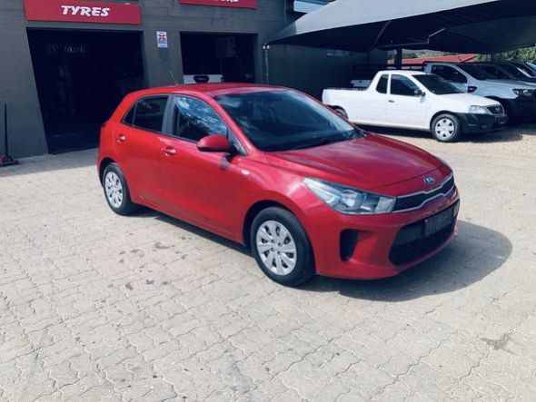 2019 Kia RIO photo