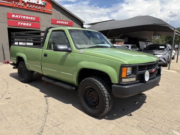 1997 Chevrolet CHEVROLET PICK-UP 4X4 V8 PETROL photo