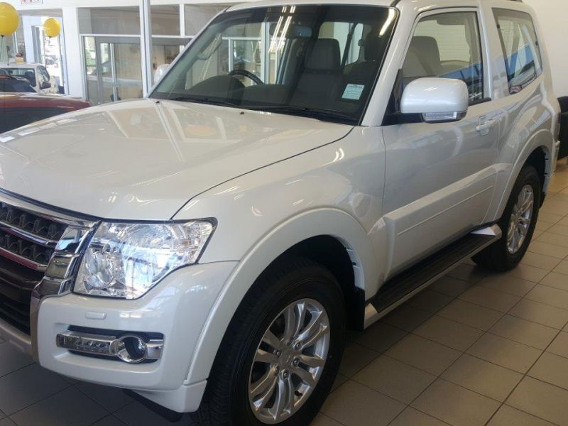 2019 Mitsubishi PAJERO 3.2 GLS SHORT WHEEL BASE for sale Brand New Automatic transmission