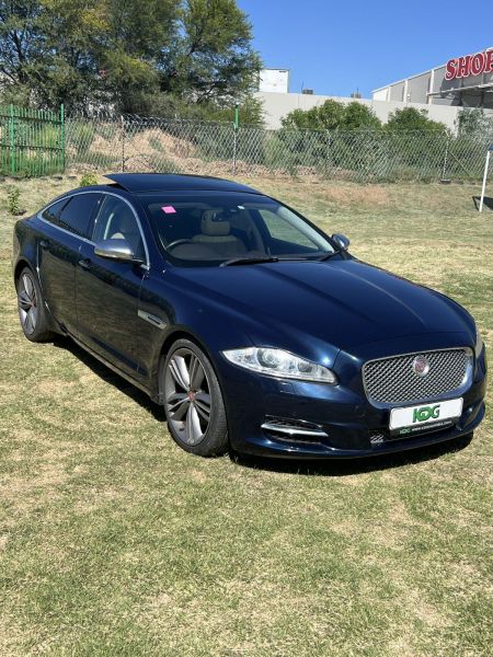 2013 Jaguar XJ photo