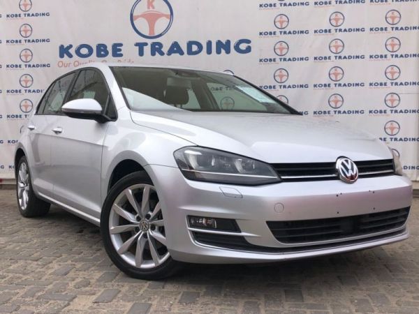 2013 Volkswagen GOLF VII   TSI Highline  Blue Motion 110KW photo