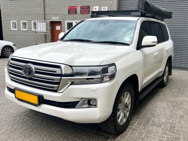 2019 Toyota Land Cruiser 200 VXR photo