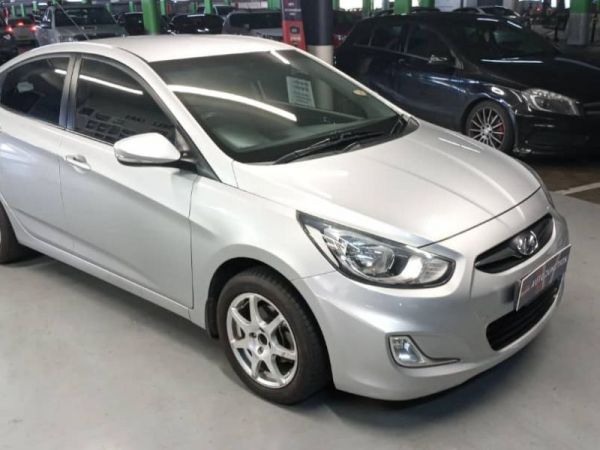 2012 Hyundai Accent 1.6 Manual GLS photo
