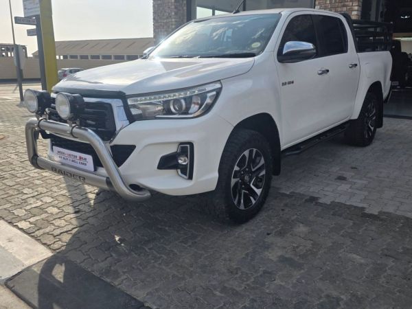 2019 Toyota HILUX RAIDER GD-6 2.8 4X4 A/T photo