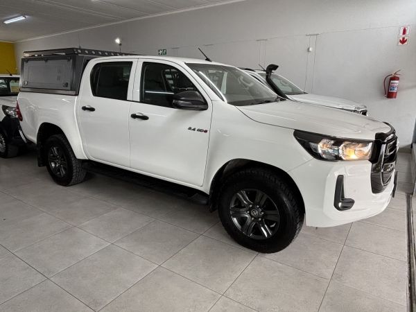 2022 Toyota Hilux 2.4 R/B D/cab 2x4 M/t photo