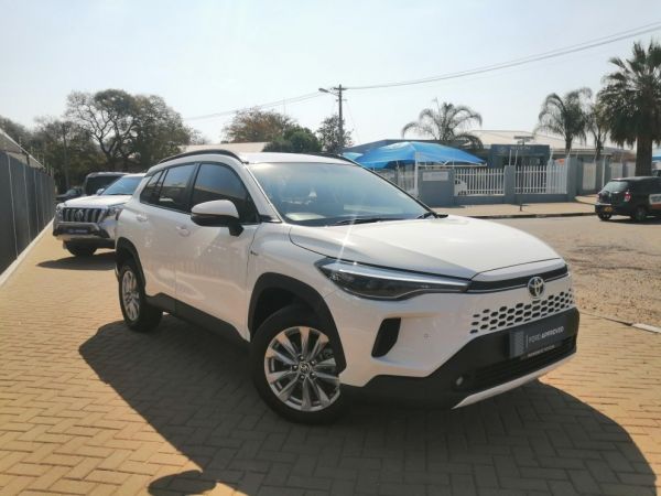 2026 Toyota CROSS 1.8 XS HYBRID photo