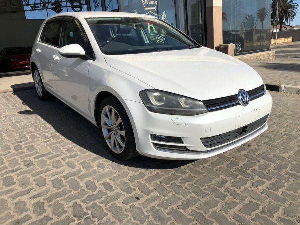 2014 Volkswagen GOLF TSI HIGHLINE BLUE MOTION photo