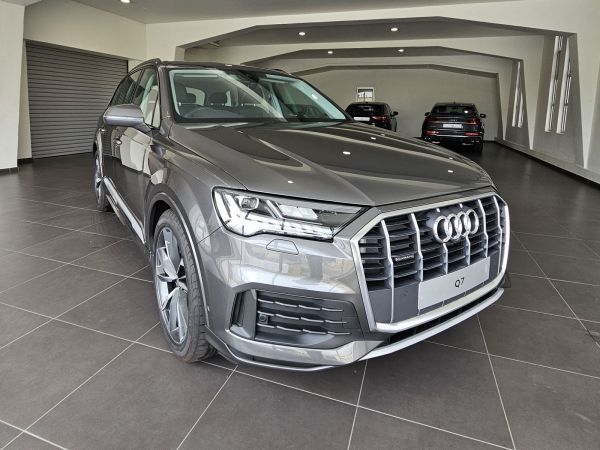 2025 Audi Audi Q7 photo