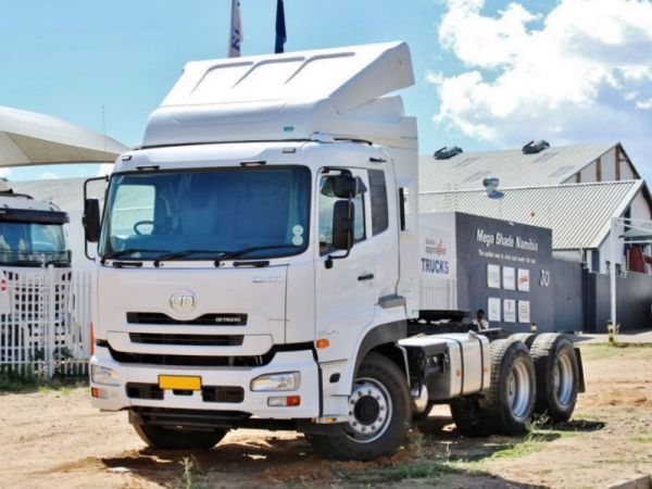 2014 UD Quon GW 26 410 photo