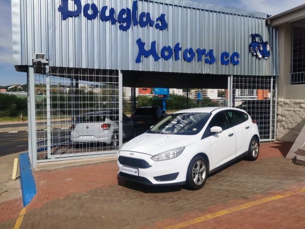 2015 Ford Focus 1.0 EcoBoost Ambiente 5DR photo