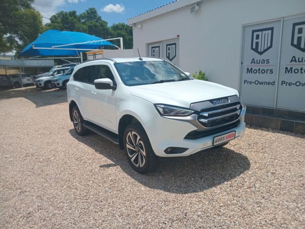 2022 Isuzu MU-X 3.0 Onyx 4x4 AT photo