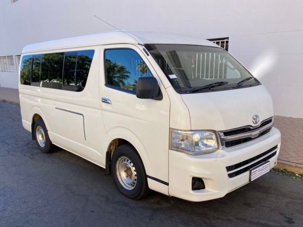 2013 Toyota Quantum 2,5 Diesel 10 seater photo