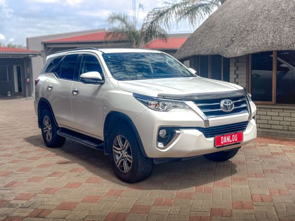2020 Toyota Fortuner 2.4 GD-6 4X4 A/T photo