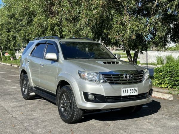 2014 Toyota Fortuner V AT Lucena City photo