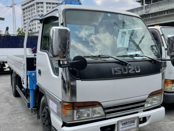2000 Isuzu ELF GIGA BOOM TRUCK photo