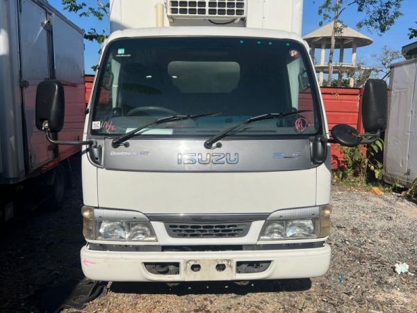 2006 Isuzu 2024 photo
