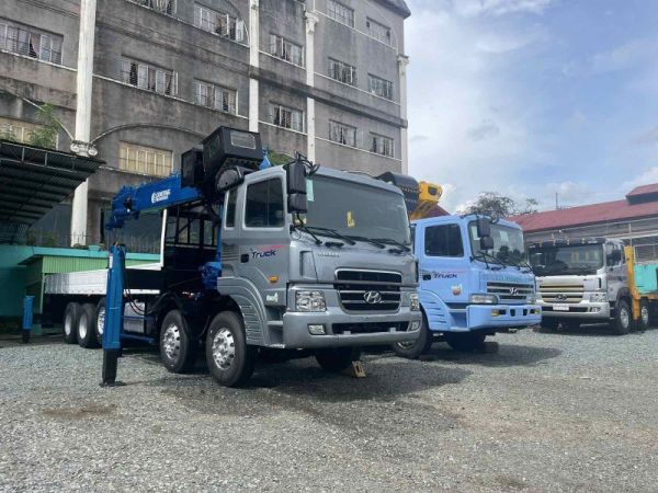2023 Hyundai BOOM TRUCK photo
