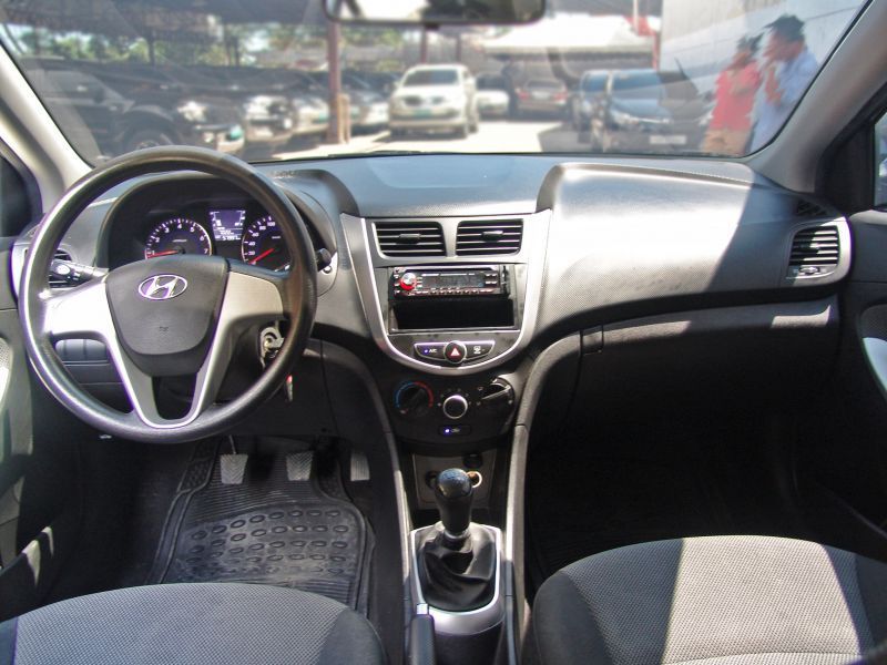 2014 Hyundai Accent for sale 57 000 Km Manual transmission Five Aces