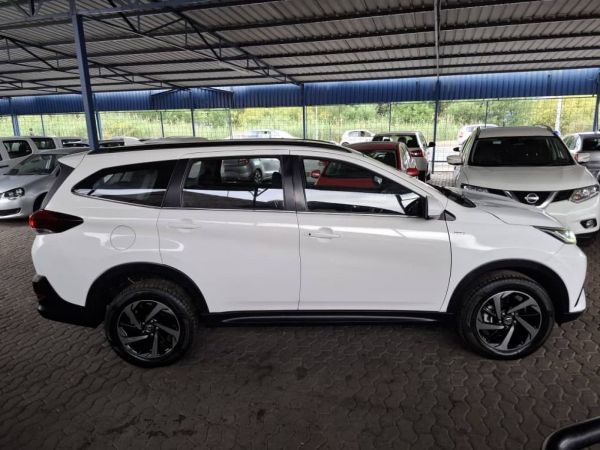 2018 Toyota RUSH 1.5 AUTO - 7 SEATER photo