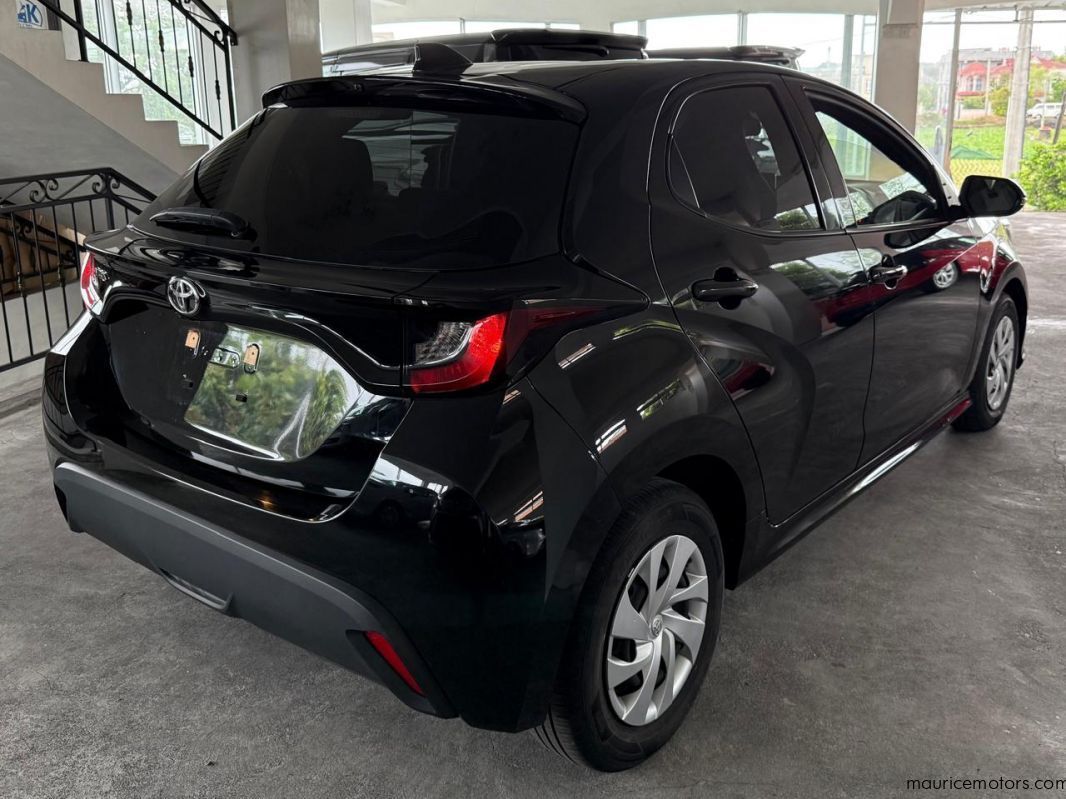2022 Toyota Yaris X 990cc photo