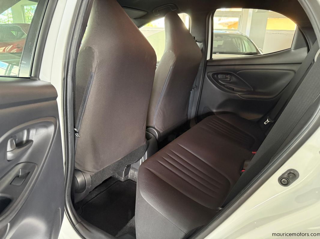 2022 Toyota Yaris X 990cc photo