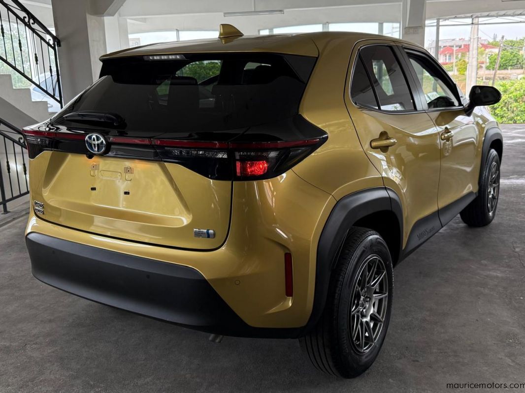 2022 Toyota Yaris Cross X Hybrid  photo