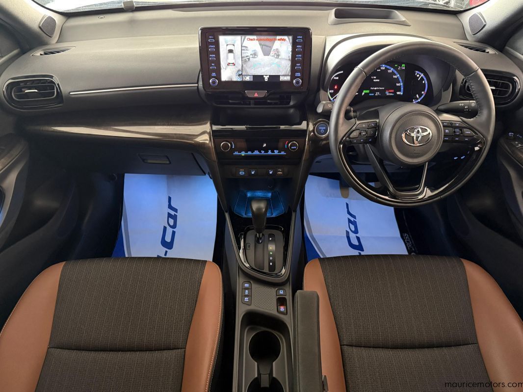 2023 Toyota Yaris Cross Z Adventure Hybrid photo