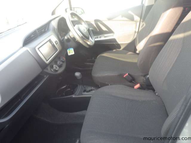 2015 Toyota Vitz 990 CC photo