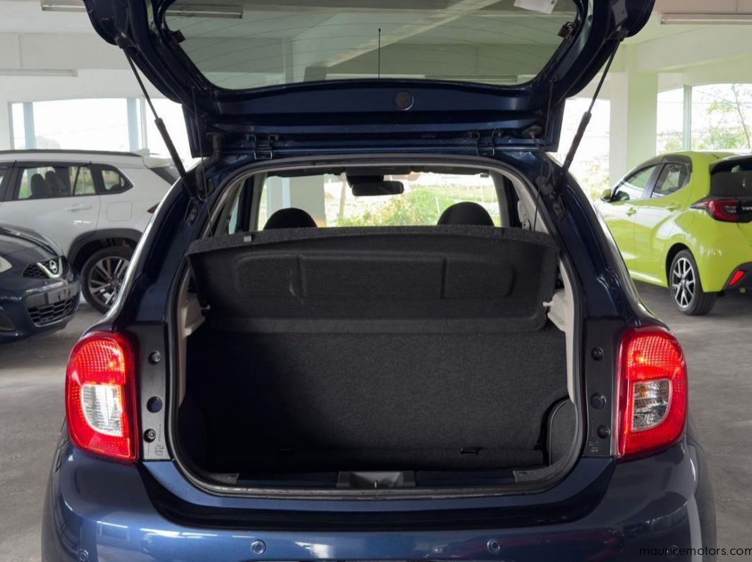 2022 Nissan March pictures