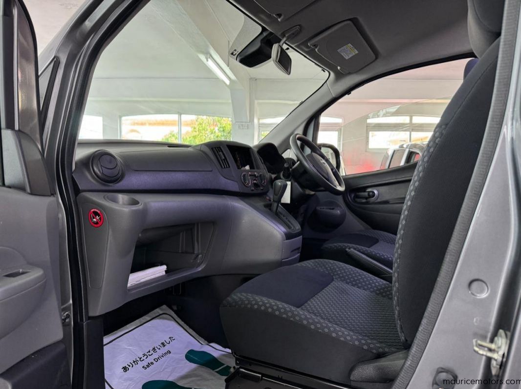 2021 Nissan NV200 GX pictures