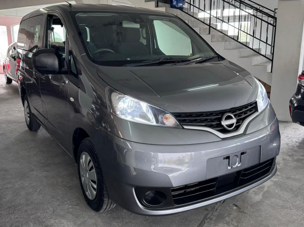 2021 Nissan NV200 GX pictures