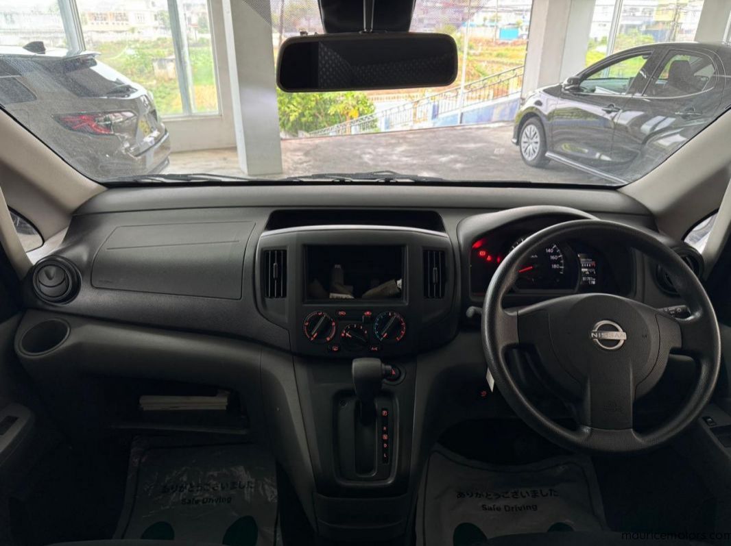 2021 Nissan NV200 GX pictures