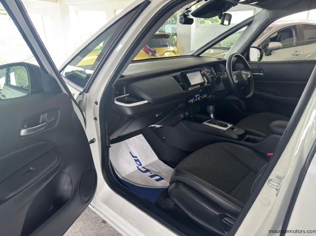 2023 Honda Fit e:HEV Home  pictures