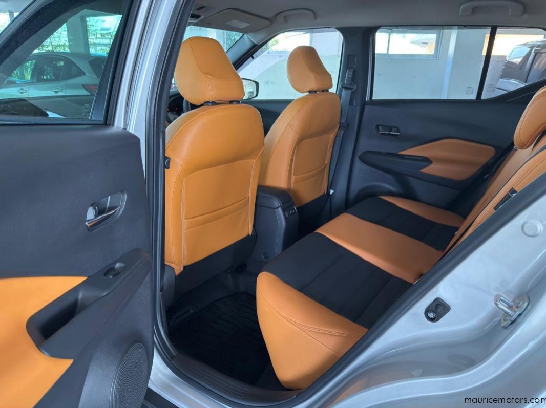 2022 Nissan Kick E-Power X 2 Tone Interior Edition pictures