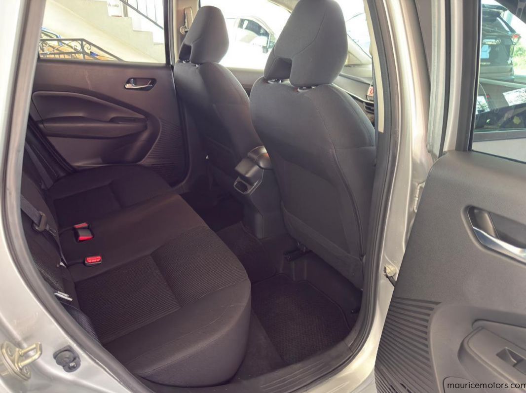 2023 Nissan Note E-Power X pictures