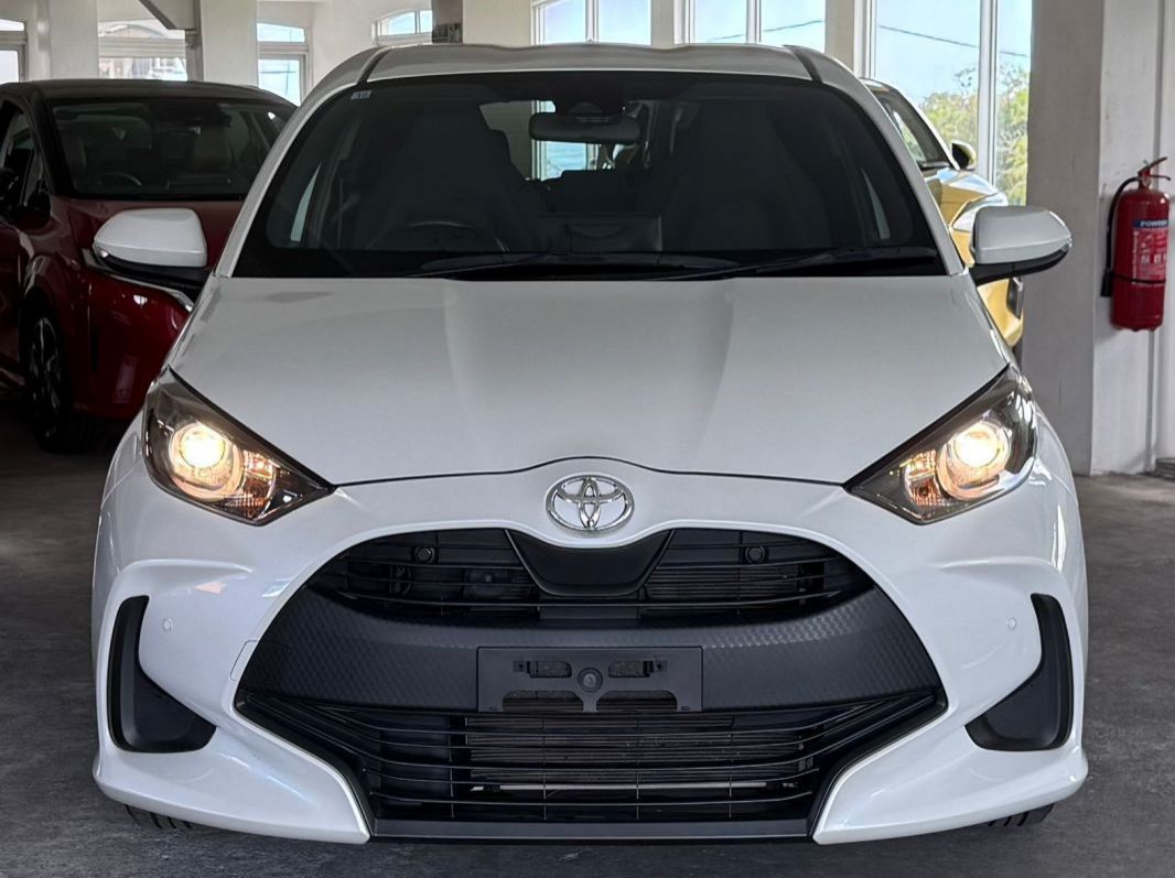 2022 Toyota Yaris X 990cc pictures