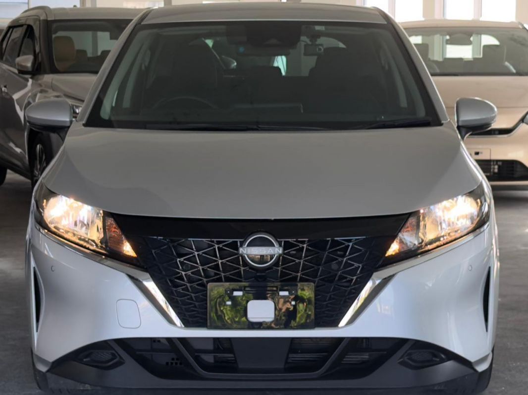 2023 Nissan Note E-Power X pictures