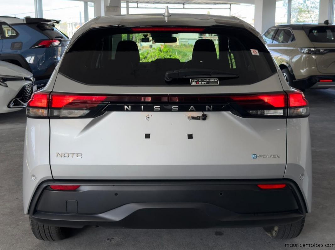 2023 Nissan Note E-Power X pictures