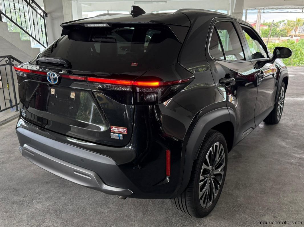2023 Toyota Yaris Cross Z Adventure Hybrid pictures