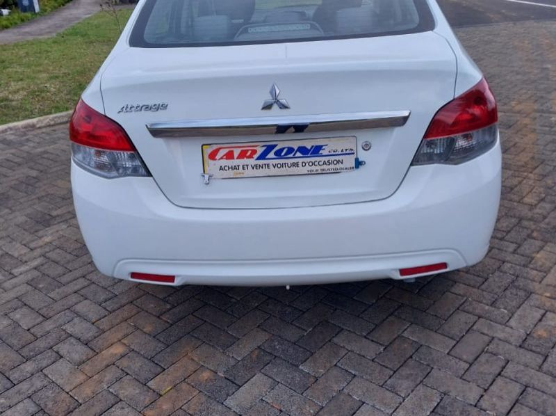 2018 Mitsubishi Attrage pictures