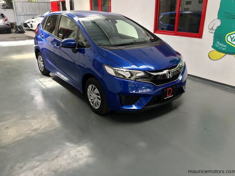 17 Honda Fit Gk3 For Sale 47 000 Km Automatic Transmission Delior Automobile