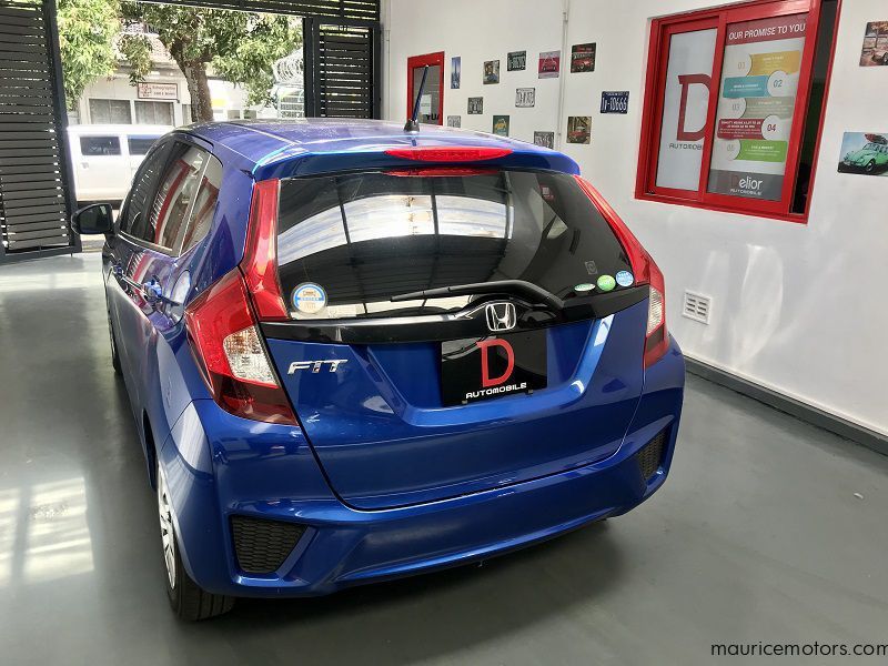 17 Honda Fit Gk3 For Sale 47 000 Km Automatic Transmission Delior Automobile