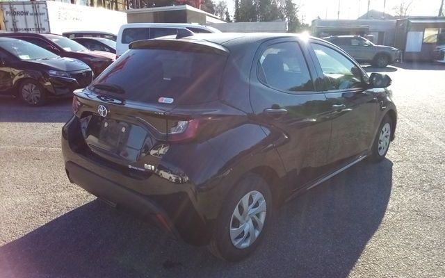 2023 Toyota Yaris X photo