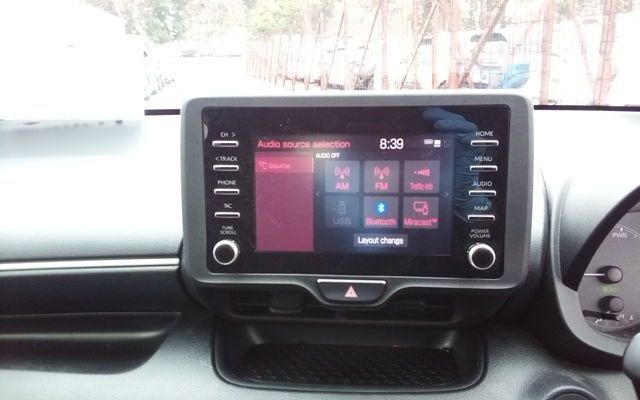 2023 Toyota Yaris X photo