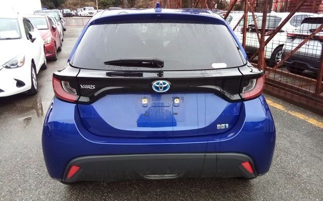 2023 Toyota Yaris X photo