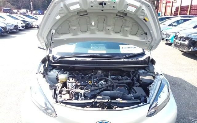 2022 Toyota Aqua X photo